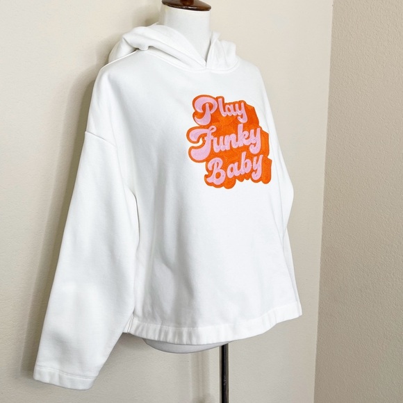 Maje Embroidered Play Funky Baby Cropped
French Cotton Hoodie Sweatshirt - Picture 6 of 15